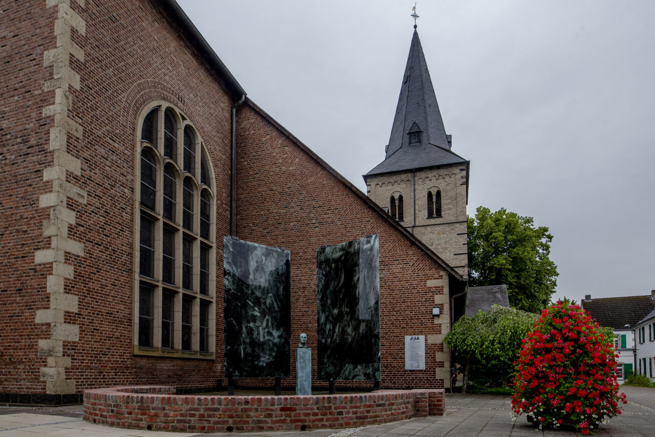 Denkmal Franz Boehm / Franz Boehm Memorial